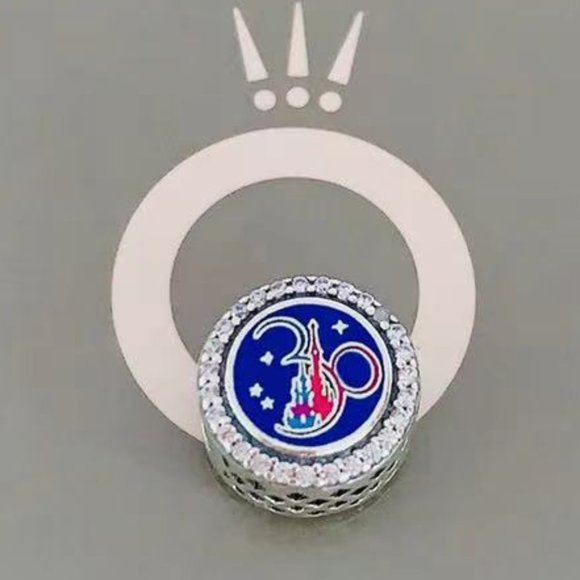 Disneyland Paris 30th Anniversary PANDORA Mickey Mouse Charm - Picture 2 of 3